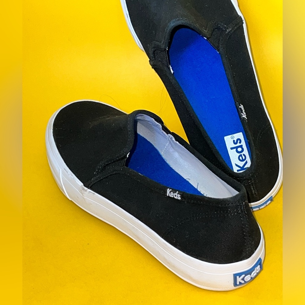 9.5N Keds Champion Casual Slip-On narrow Sneakers classic black NEW canvas kicks